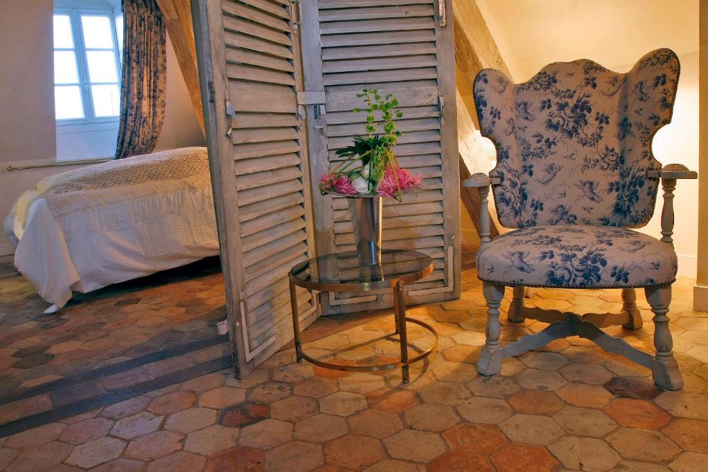 Double Room "Les Anges" 3rd floor,1584416541:JPEG