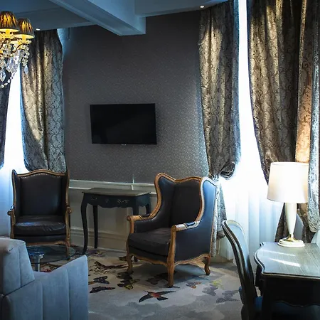 Hotel&Spa Le Grand Monarque, BW Premier Collection-2